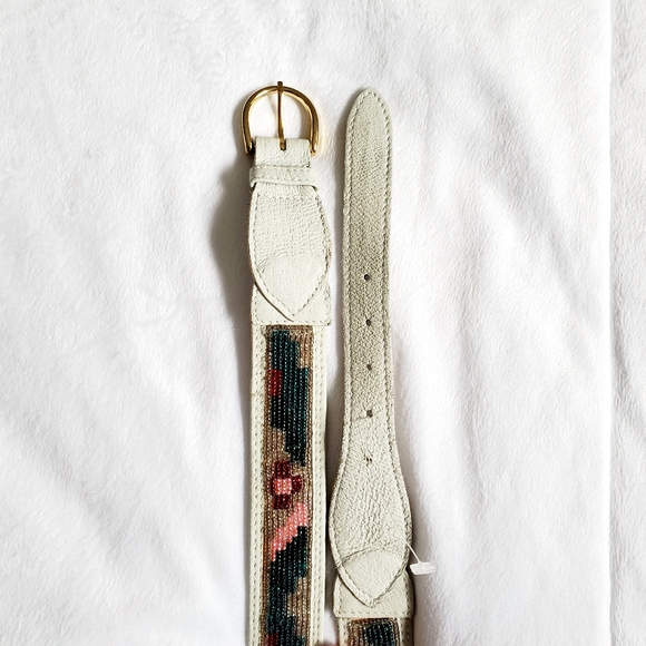 VINTAGE Beaded Leather Belt M light Mint Aqua boho - Picture 4 of 7